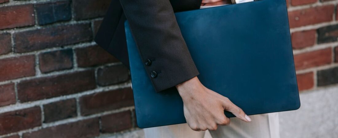 AC21 Job Portability: How to Change Jobs With a Pending Green Card
