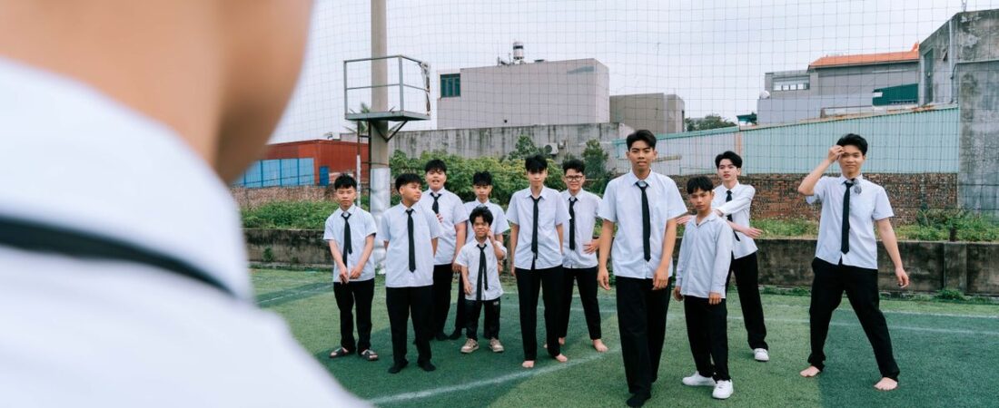 Saving for Extracurriculars — Budgeting Music, Sports, and Coding Classes for Immigrant Kids